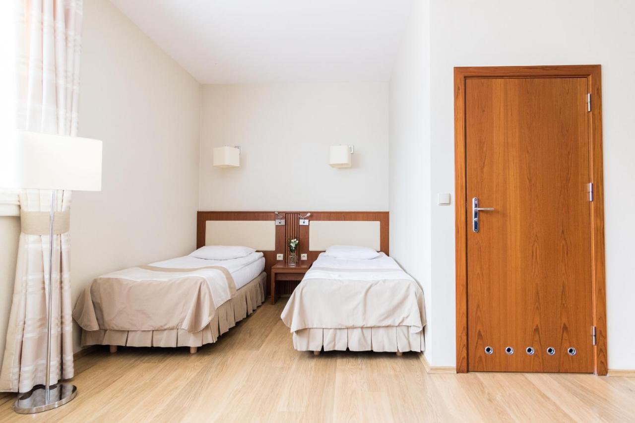 Hotel Osada Karbowko Wellness & Spa Elgiszewo  ภายนอก รูปภาพ
