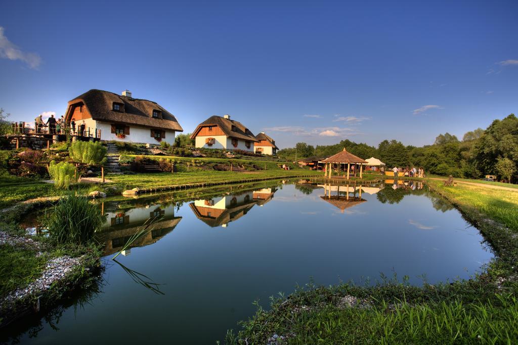 Hotel Osada Karbowko Wellness & Spa Elgiszewo  ภายนอก รูปภาพ