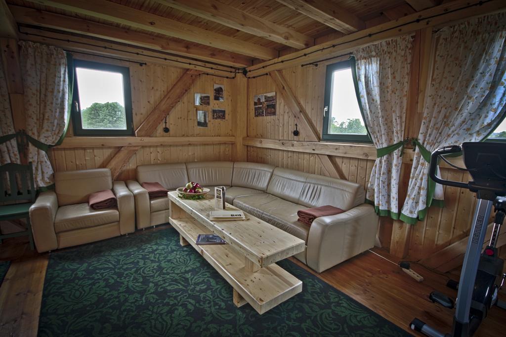 Hotel Osada Karbowko Wellness & Spa Elgiszewo  ภายนอก รูปภาพ